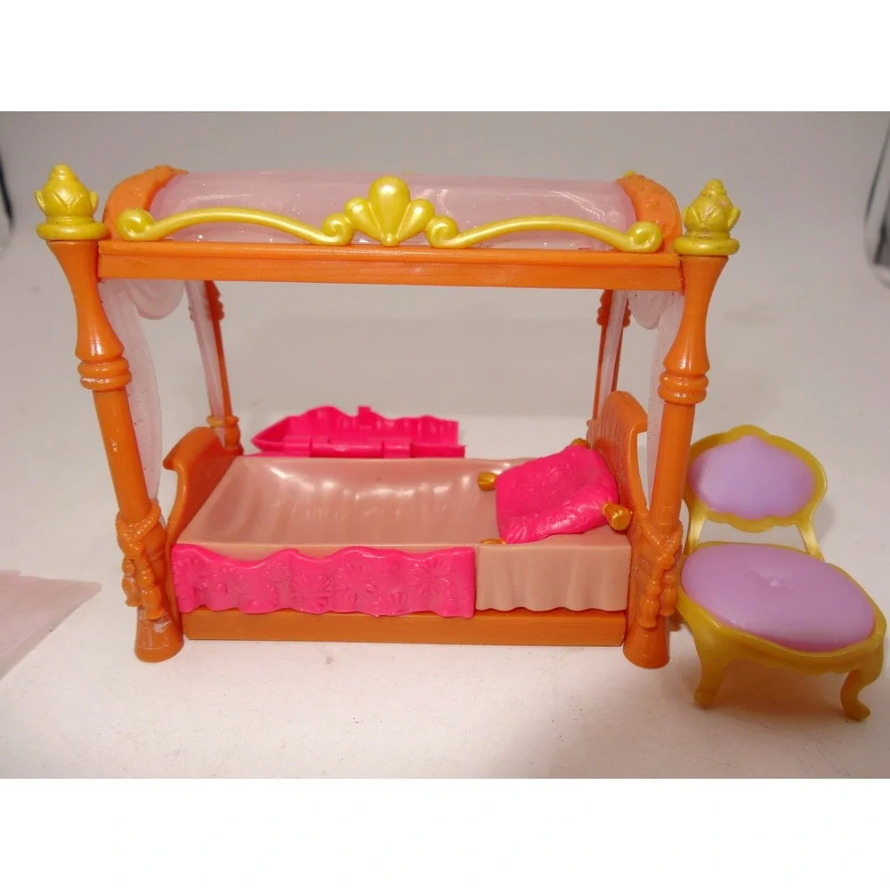 Disney Junior‎ Sofia The First Royal Bed Canopy Dollhouse Furniture Set